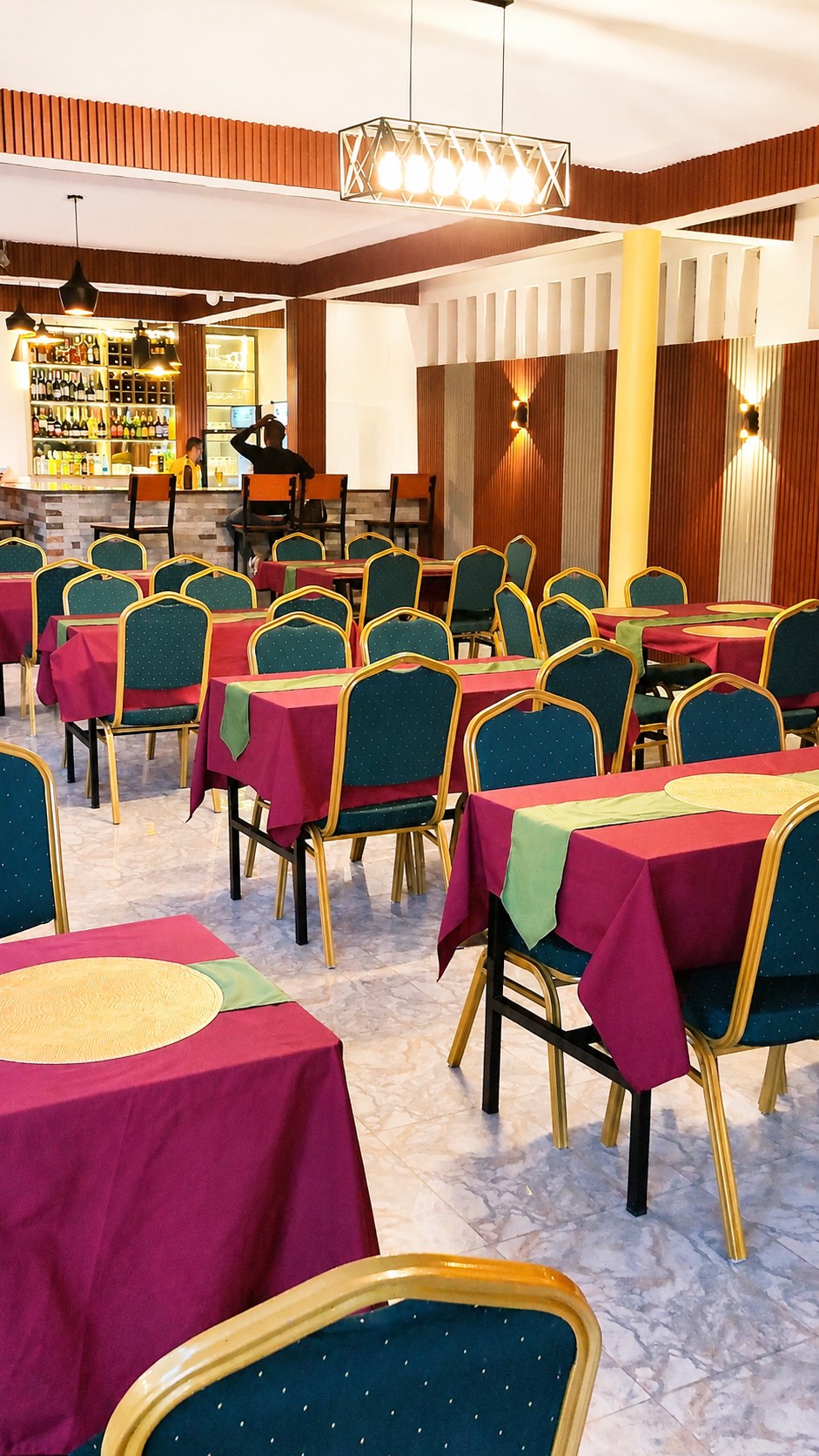 Restaurant et bar LUX PRIMERA HOTEL